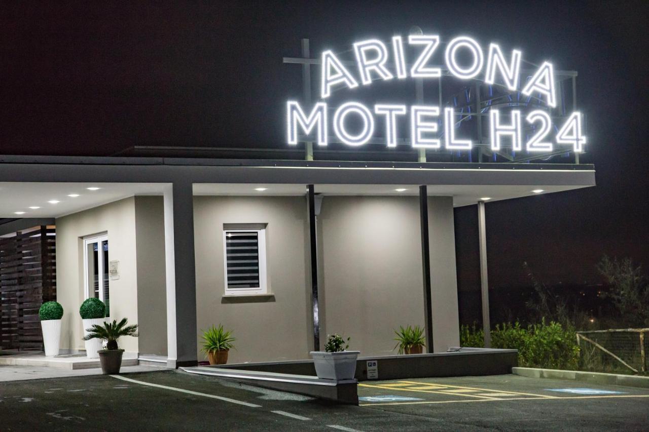 Arizona Motel Castel Volturno Kültér fotó